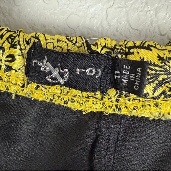 Y2K Ruby Rox NWT Bubble Hem Strapless Dress, Yellow & Black 11 - Damask, Mini - Picture 10 of 13